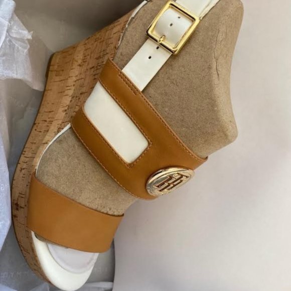 NWB TOMMY HILFIGER Women KELZ Wedge Sandals Heels Platform Comfy Shoes - Picture 6 of 7
